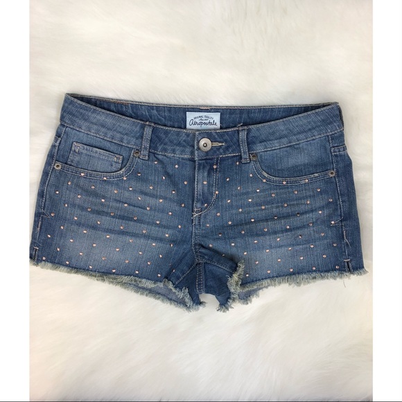 Studded Denim shorts - Picture 3 of 6